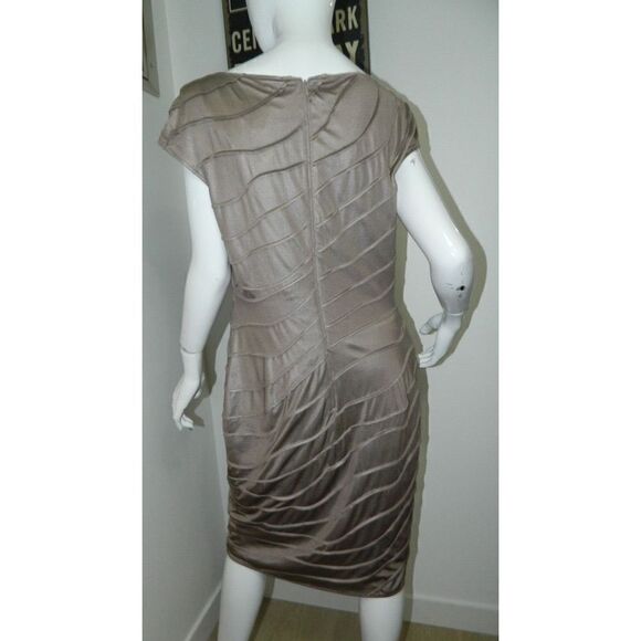 TADASHI SHOJI Dress Bronze Brown Metallic Sequins Beaded Metallic Size X-Large - Picture 6 of 10